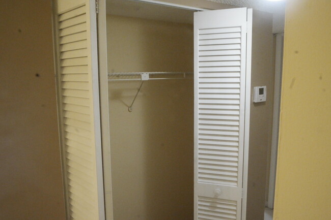 Hall Closet - 1830 N Lauderdale Ave