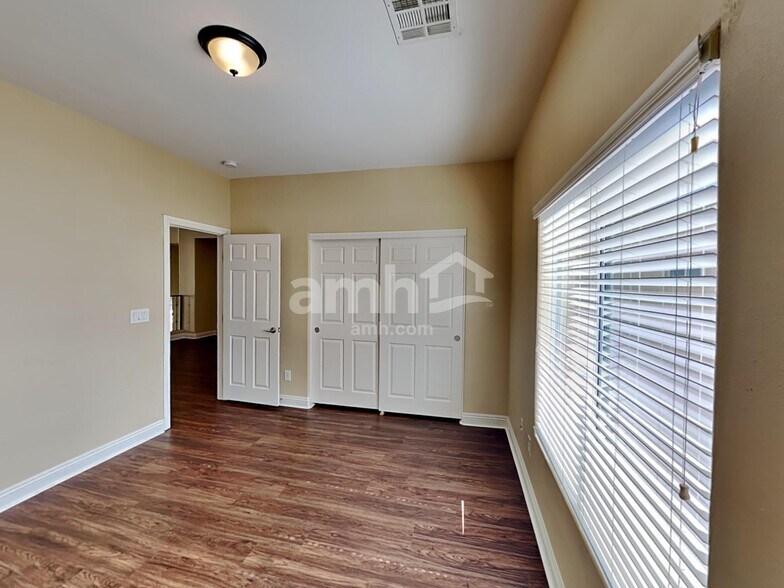 Building Photo - 2920 E Gables Vale Ct