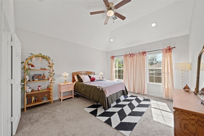 Building Photo - 5602 Belmark St