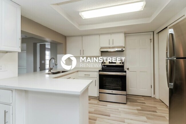 Building Photo - 3 Bedroom Pet-Friendly Home in New Port Richey, FL with Main Street Renewal