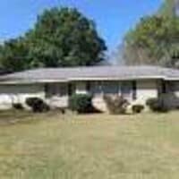 Building Photo - 41 Summar Dr
