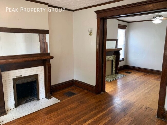 Building Photo - 293 E 14th Ave