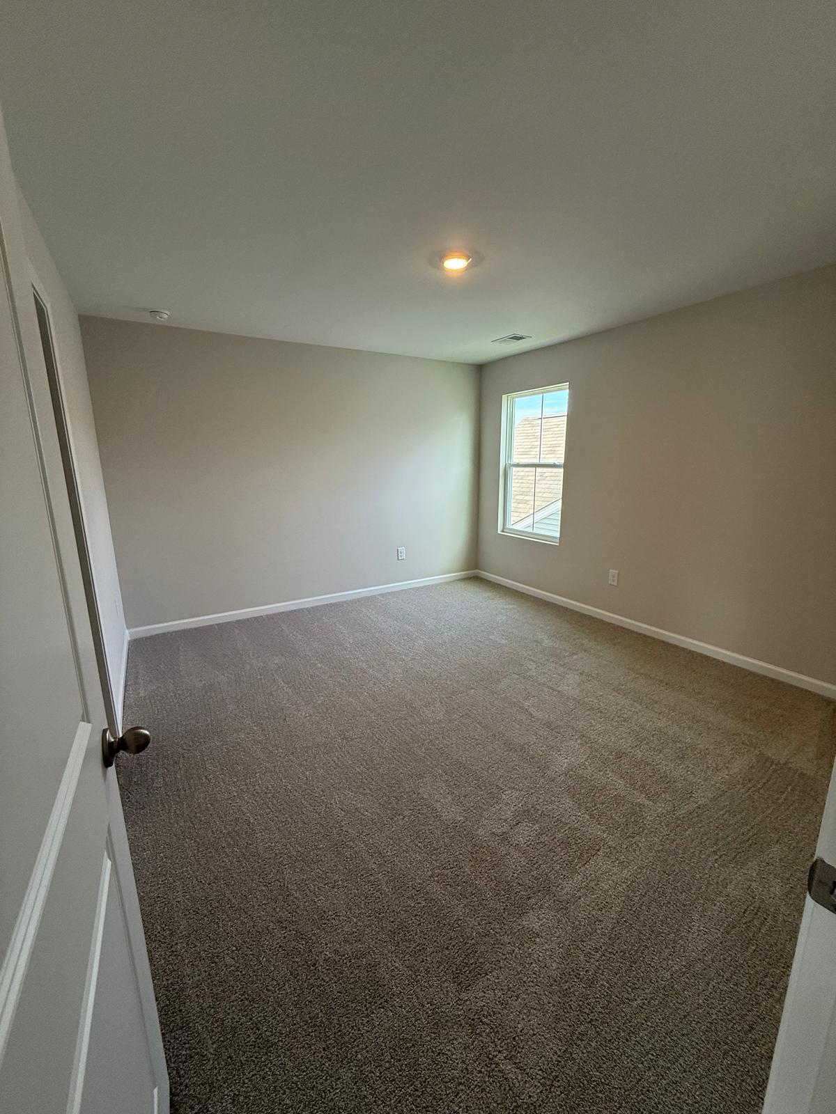 Building Photo - 136 Dreher Dr