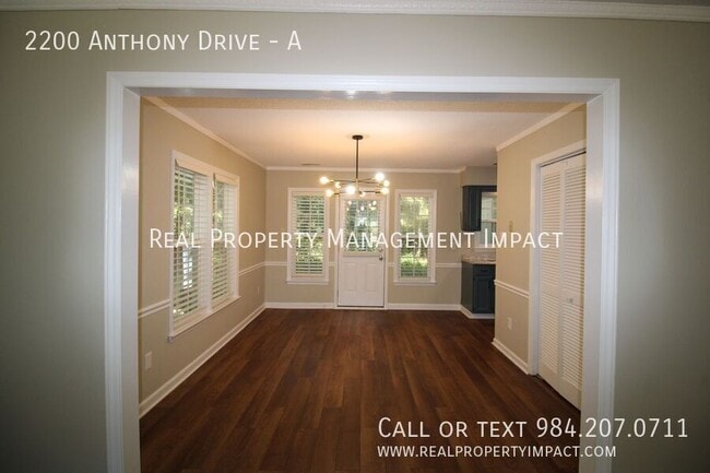 Building Photo - 2200 Anthony Dr