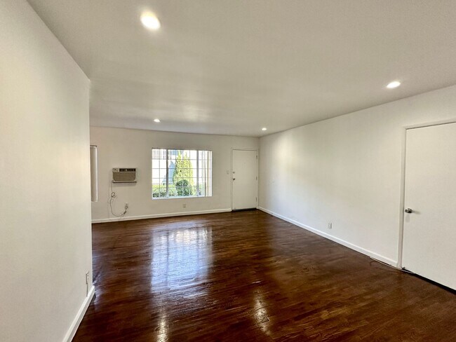 Interior Photo - CHPN