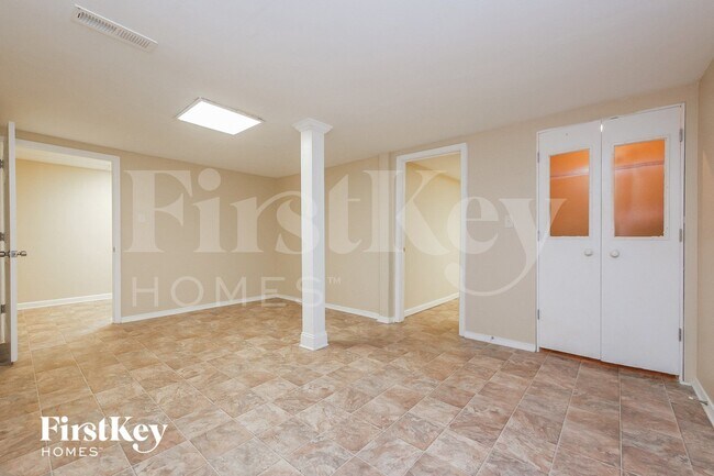 Building Photo - 1701 Underwood Dr SE