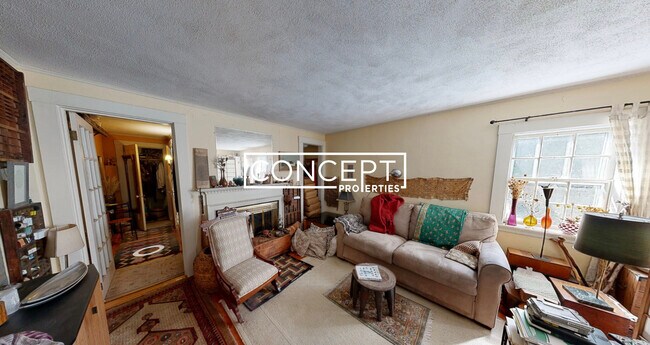 Building Photo - 38A Gibson St. Unit 3B