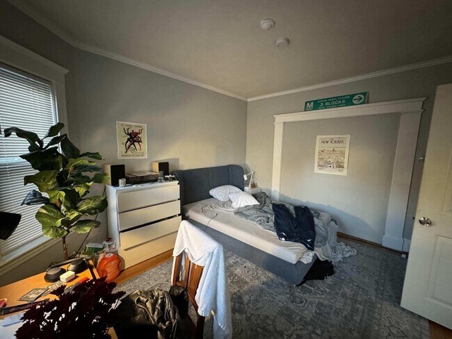 Building Photo - 28 Sunset Rd