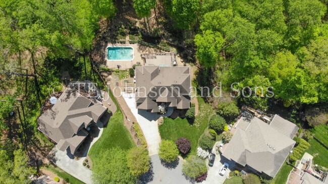 Building Photo - Luxury Living in Lewisville