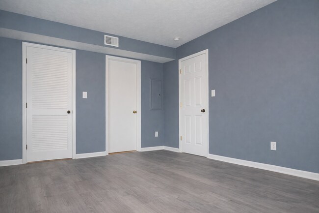 Building Photo - 4450 Dixie Hwy