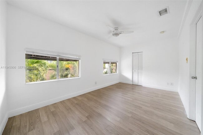 Building Photo - 3262 Elizabeth St