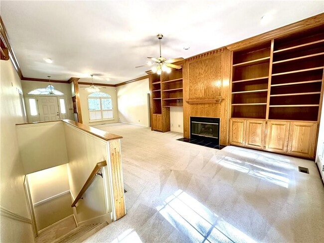 Building Photo - 2319 N Aspen Dr