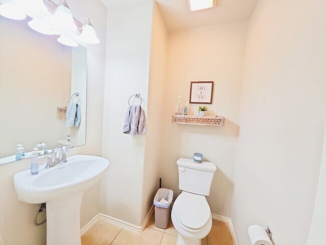 Building Photo - 1408 Calaveras Ct