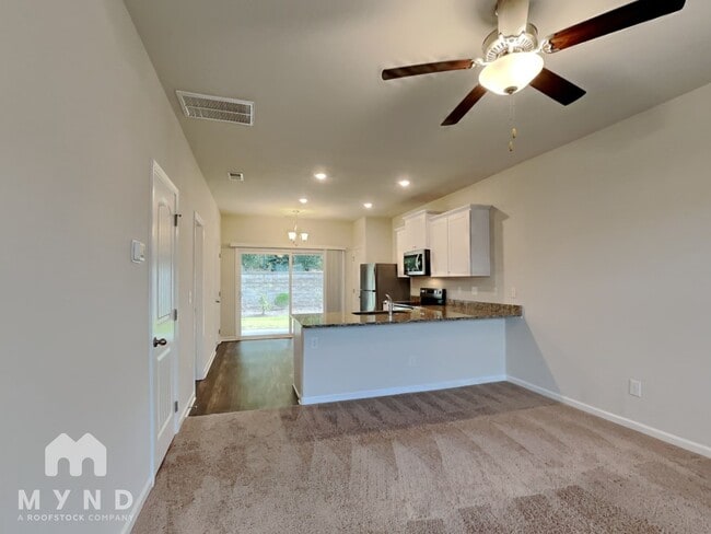 Building Photo - 116 Chandler Ct