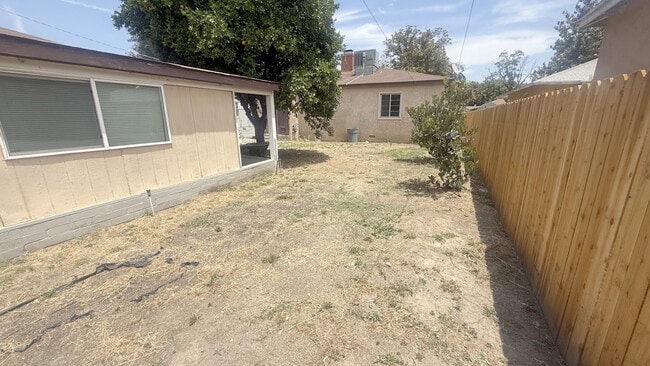 Building Photo - 6243 Blucher Ave