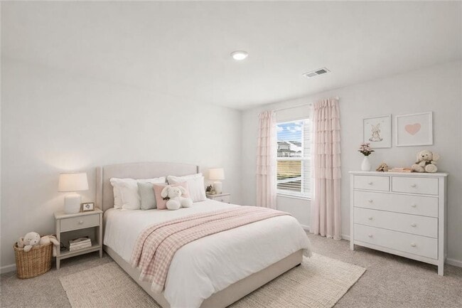 Building Photo - 166 Champlain Rd