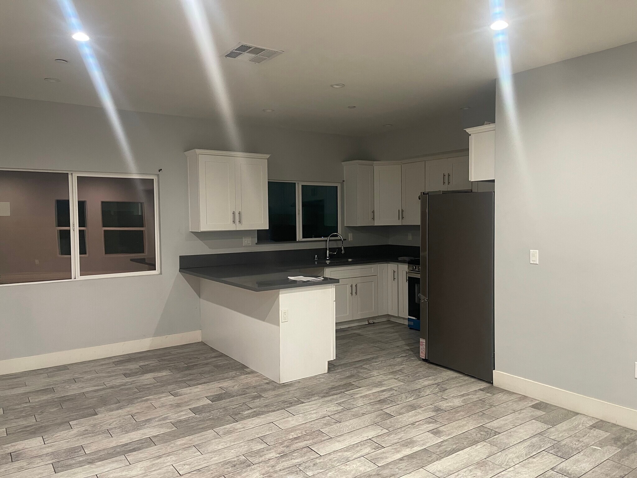 Building Photo - 12662 Bradley Ave