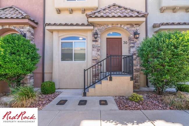 Primary Photo - Dog Friendly, Stunning home in Southgate T...