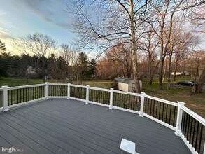 Building Photo - 14904 Bushy Park Rd