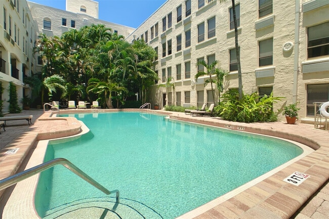 Building Photo - 235 Sunrise Ave