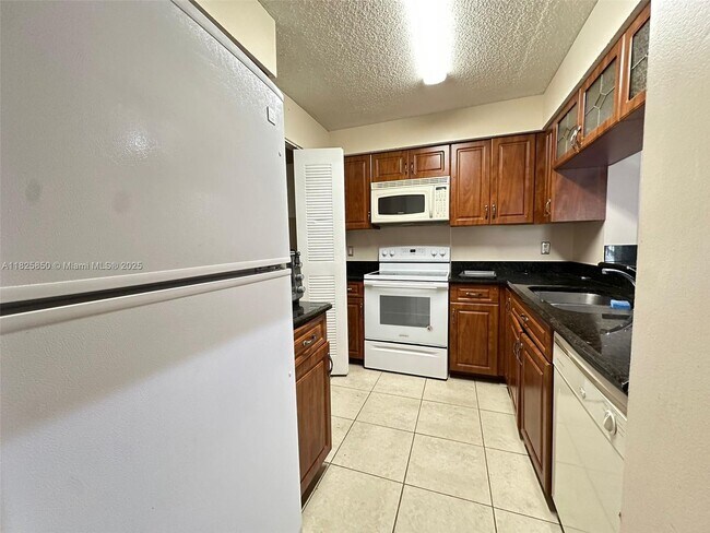Primary Photo - 1231 SW 46th Ave