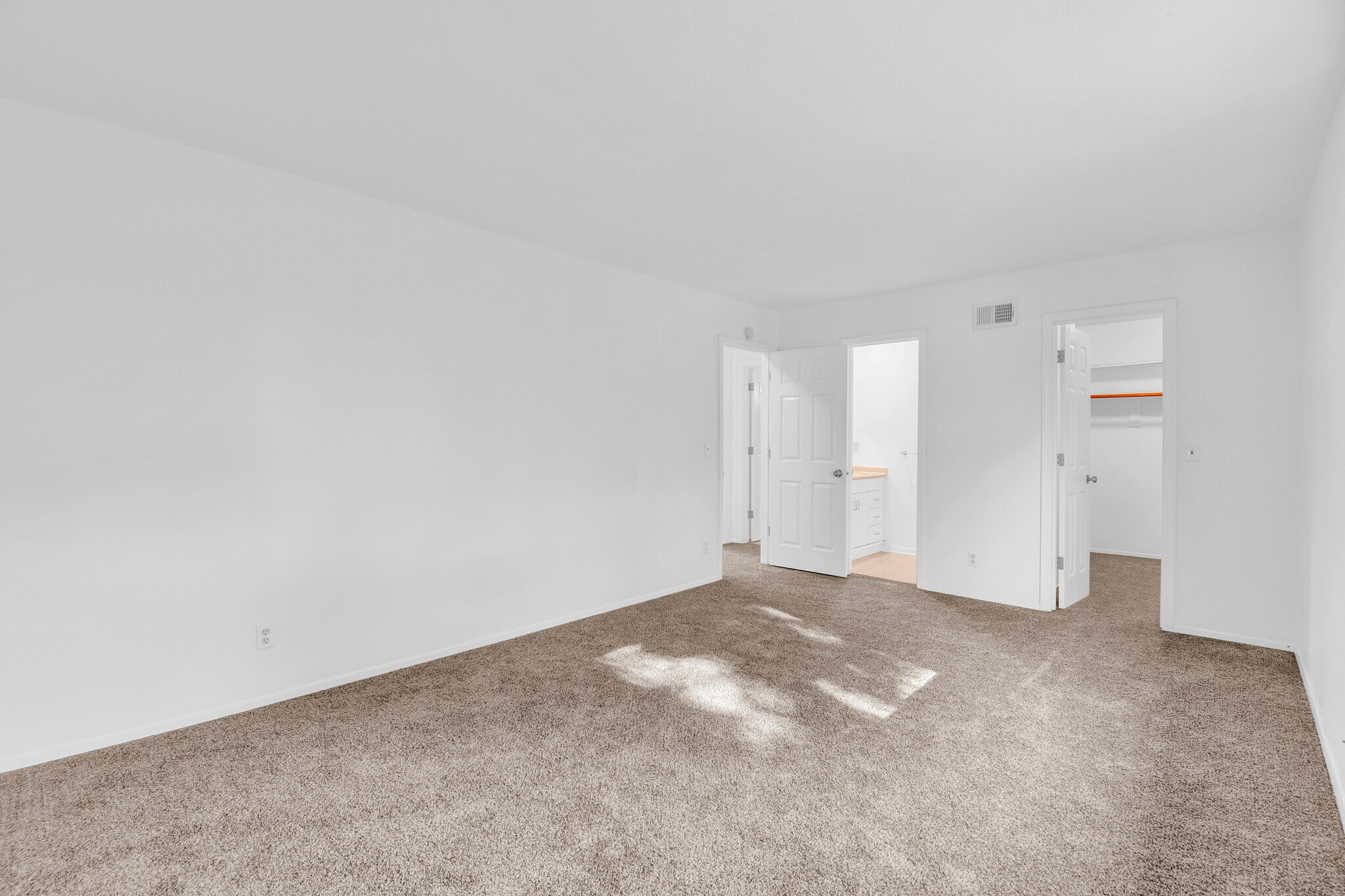 Building Photo - 3702 NE 69th St