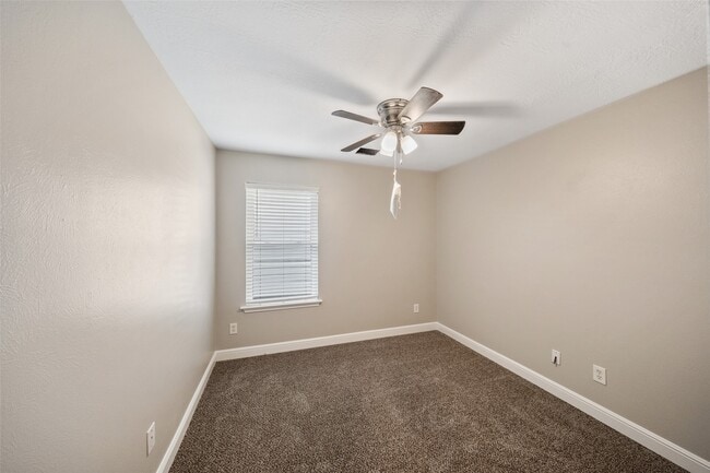 Building Photo - 3427 W Rainmill Dr