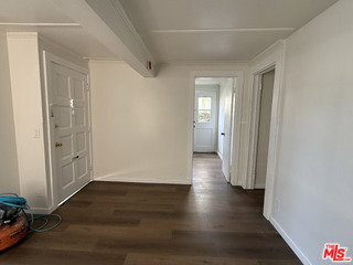 Building Photo - 44 Rose Ave