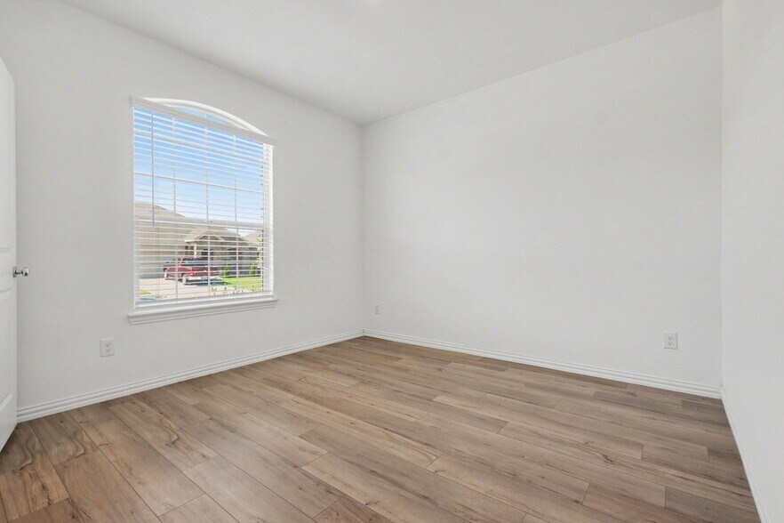 Building Photo - 1118 Mahogany Ln