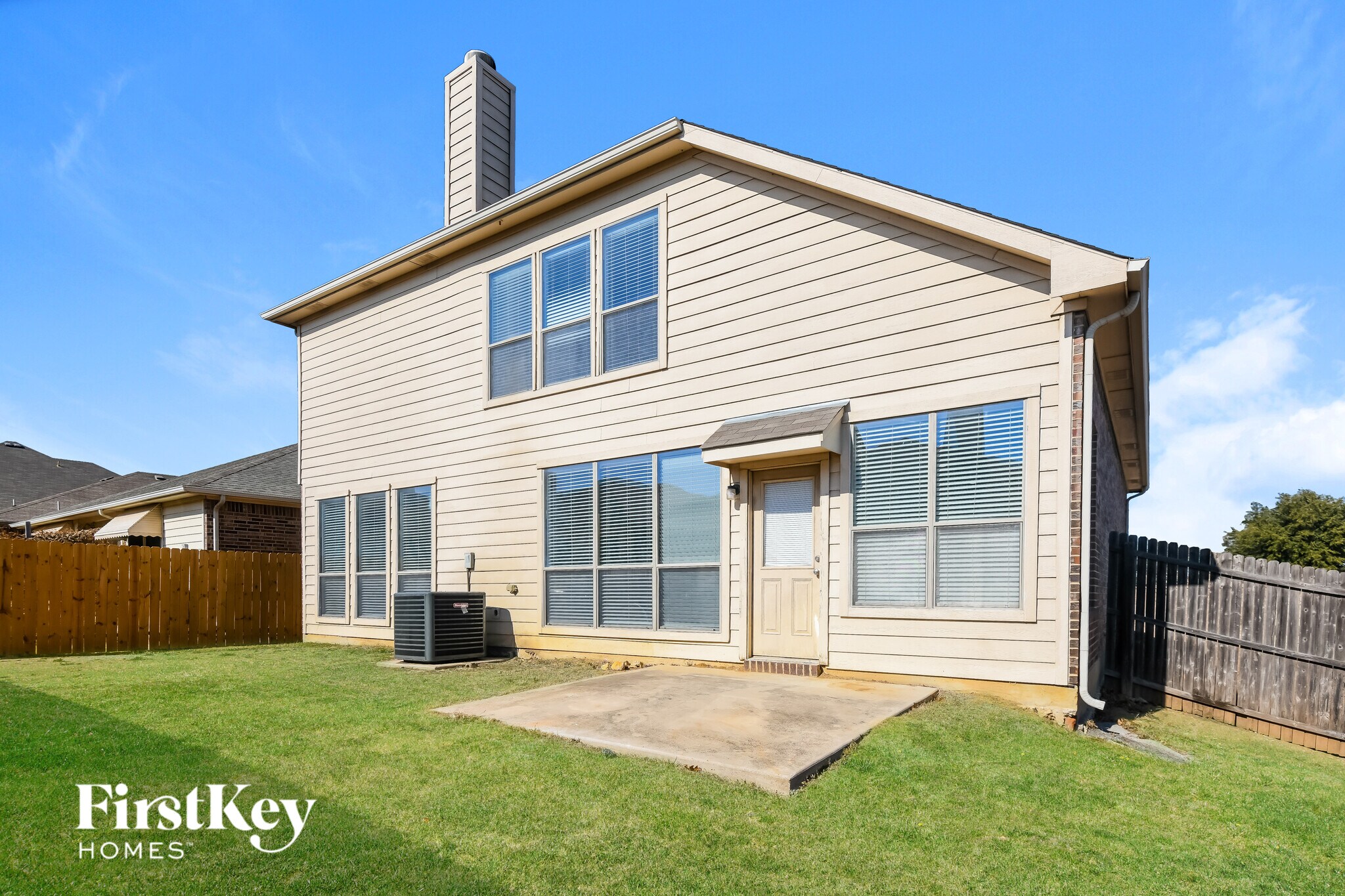 Building Photo - 1101 Sunderland Ln