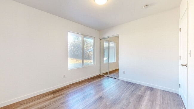 Building Photo - AVAILABLE NOW! RANCHO CUCAMONGA UPDATED Family Home 4+2