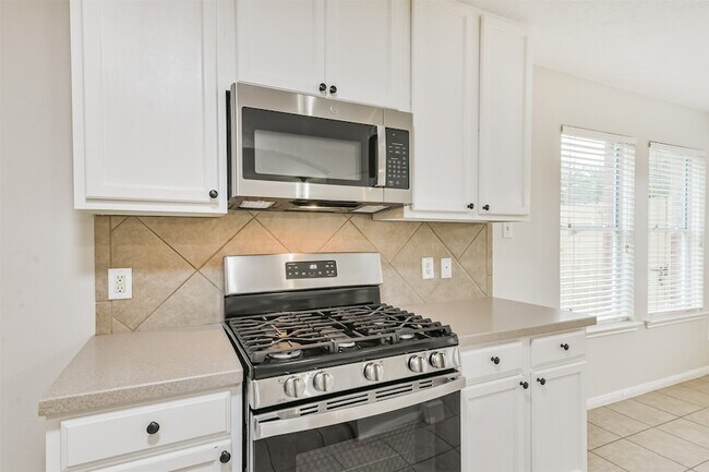 Building Photo - 21903 Whispering Daisy Ct