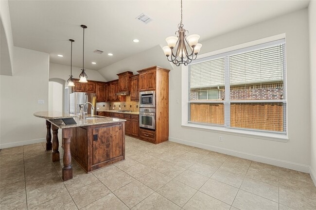 Building Photo - 12848 Walnut Ridge Dr