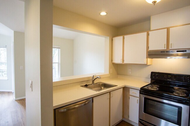 Building Photo - Major Updates: Vaulted Ceiling Spacious 2-Bed 2-Bath w DW, WD, Balcony!