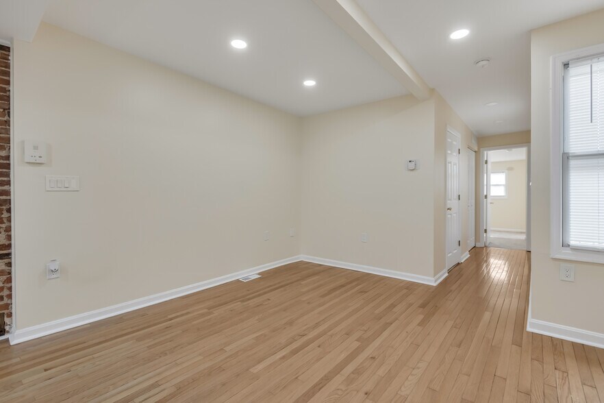 Building Photo - 1312 S Hanover St