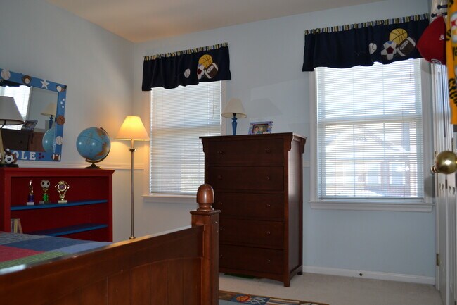 Bedroom - 3163 Grovehurst Pl