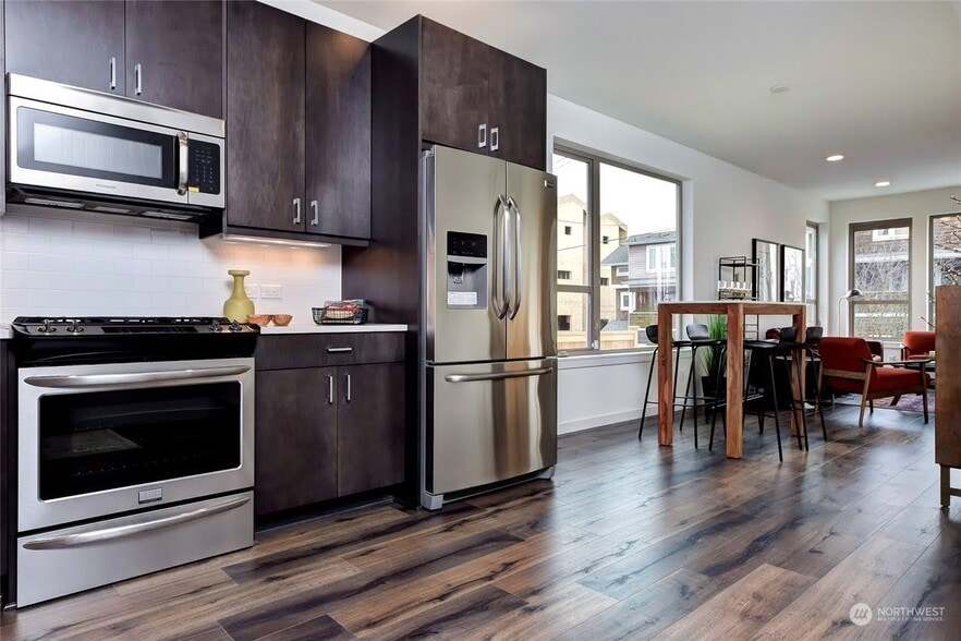 Building Photo - 1908 24th Ave S