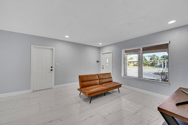 Building Photo - 1181 SW 4th Terrace