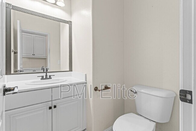 Building Photo - 34677 Desert Rd