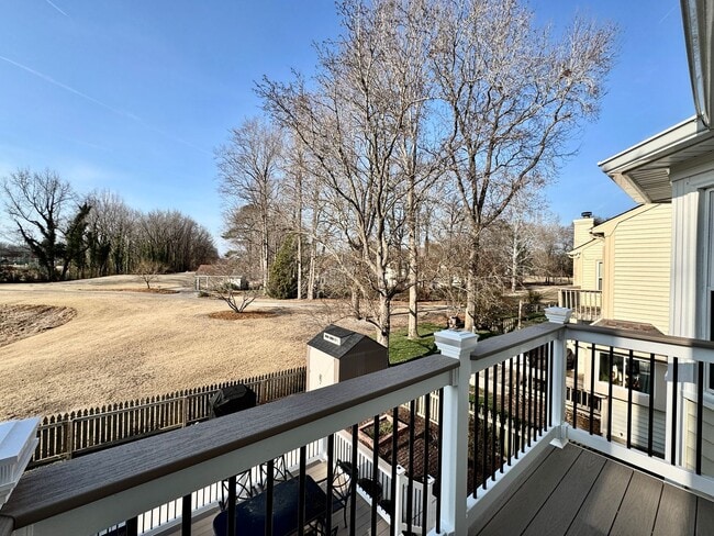 Building Photo - A Fabulous Home w/Water & Golf Course Views Available 05-04-26! Fenced Yard & Dog-Friendly!