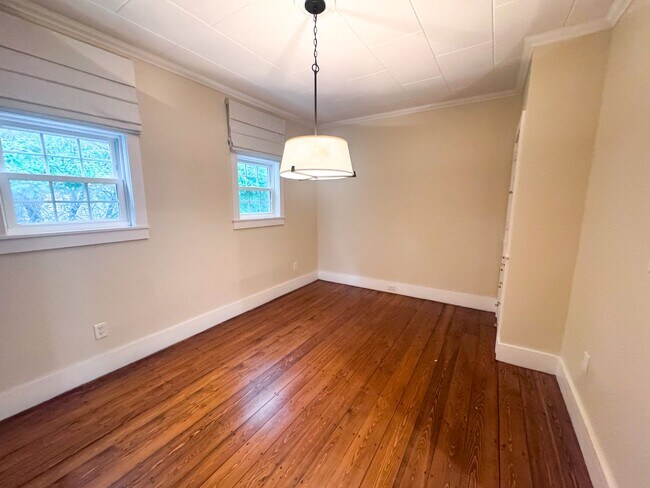 Building Photo - Gorgeous Bath 3BR/2BA Home for RENT! $2700