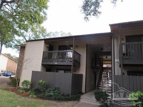 Building Photo - 2201 Scenic Hwy
