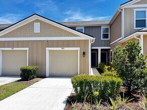 Building Photo - Immaculate 2/2.5 with the garage in the he...