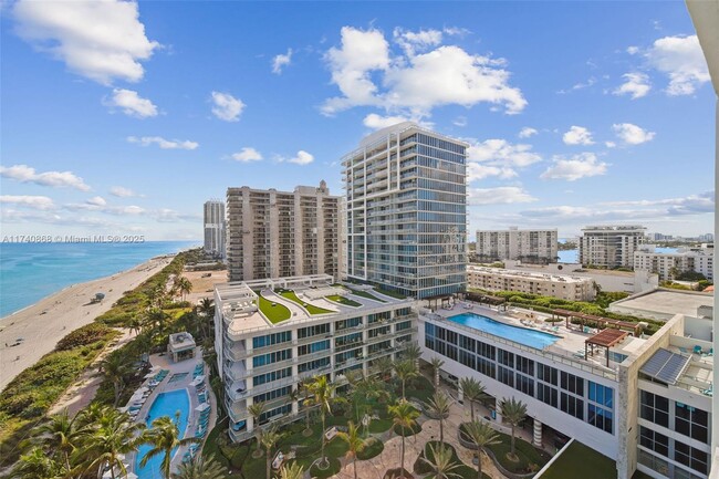 Building Photo - 6801 Collins Ave