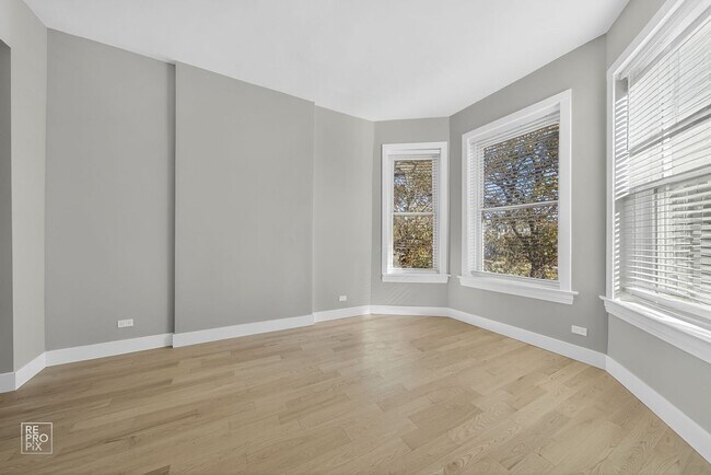 Building Photo - 1248 S Troy St