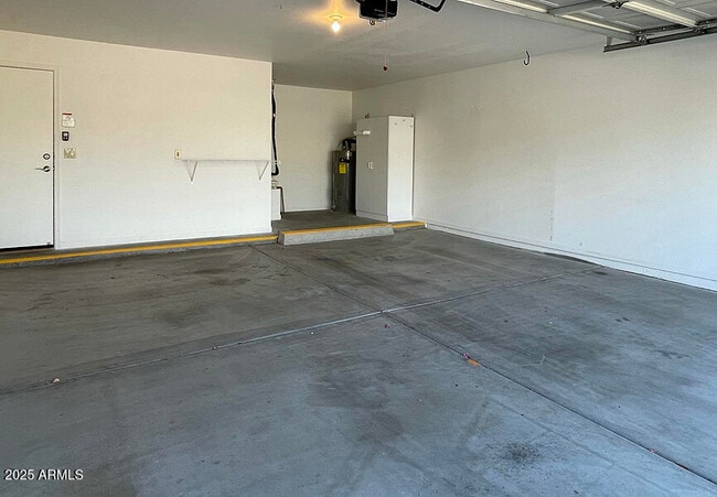 Building Photo - 17116 E Salida Dr