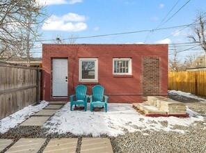 Building Photo - Remodeled and Furnished 1BD, 1BA in the Highlands with Off-Street Parking Spot