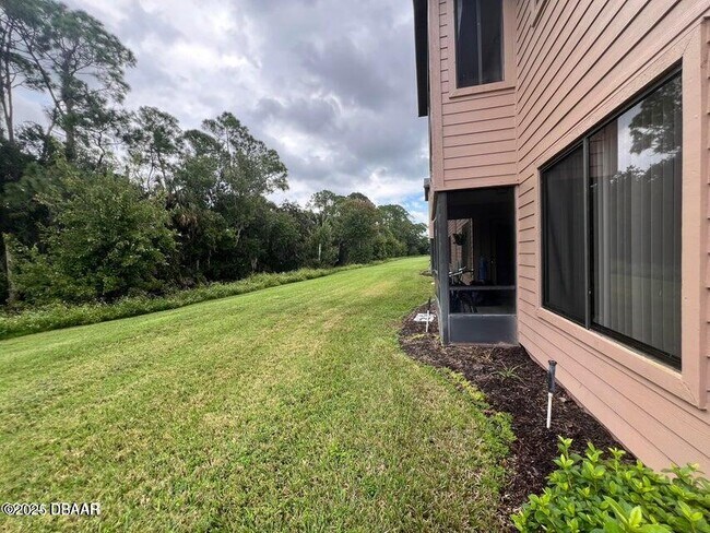 Building Photo - 129 Blue Heron Dr