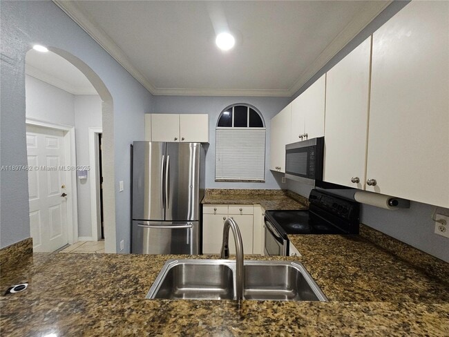 Building Photo - 12708 SW 49th Dr