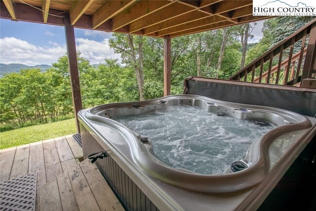 Building Photo - 1776 Beech Mountain Pkwy